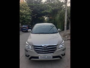 Second Hand Toyota Innova 2.5 ZX BS IV 7 STR in Hyderabad