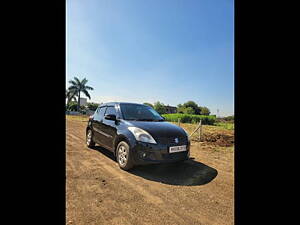 Second Hand Maruti Suzuki Swift VXi in Nashik