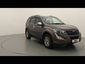 Second Hand Mahindra XUV500 W10 AT 1.99 in Mumbai