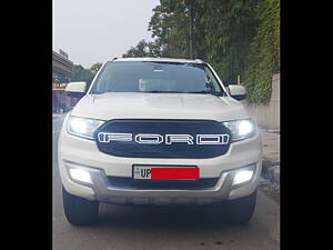 Second Hand Ford Endeavour Trend 2.2 4x2 AT in Raipur