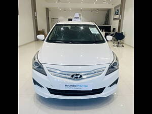 Second Hand Hyundai Verna 1.6 VTVT S in Mumbai
