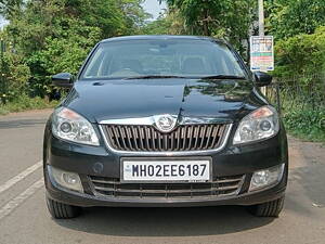 Second Hand Skoda Rapid 1.6 MPI Style Plus AT in Mumbai