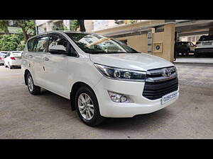 Second Hand Toyota Innova Crysta 2.4 VX 8 STR [2016-2020] in Hyderabad