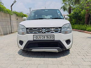 Second Hand Maruti Suzuki Wagon R VXI AMT in Delhi