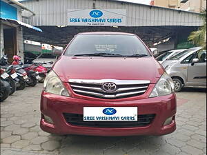 Second Hand Toyota Innova 2.5 VX 8 STR BS-IV in Coimbatore