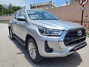 Second Hand Toyota Hilux High 4X4 AT in Bangalore