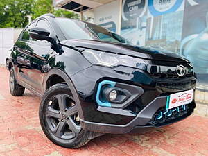 Second Hand Tata Nexon EV XZ Plus Dark Edition in Ahmedabad