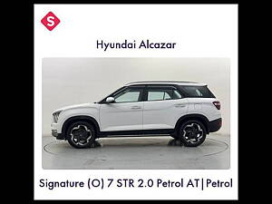 Second Hand Hyundai Alcazar Signature (O) 7 Seater 2.0 Petrol AT in Delhi