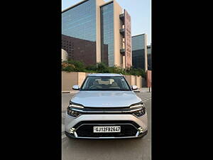 Second Hand Kia Carens Luxury 1.5 Diesel 7 STR in Surat