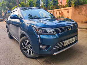 Second Hand महिंद्रा xuv300 w8 (o) 1.2 पेट्रोल in मुंबई