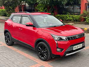 Second Hand महिंद्रा xuv300 w8 (o) 1.5 डीज़ल एएमटी in नवी मुंबई