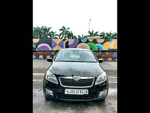 Second Hand Skoda Rapid Ambition 1.6 TDI CR MT in Surat