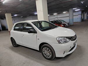 Second Hand Toyota Etios Liva G in Navi Mumbai