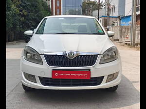 Second Hand Skoda Rapid Ambition 1.5 TDI AT in Hyderabad