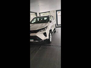 Second Hand Toyota Fortuner 2.8 4X2 AT in Bangalore