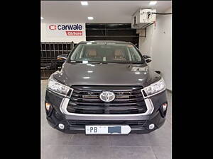 Second Hand Toyota Innova Crysta G 2.4 7 STR in Ludhiana