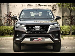 Second Hand Toyota Fortuner 4X4 MT 2.8 Diesel in Kolkata