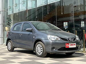 Second Hand Toyota Etios Liva GX in Noida