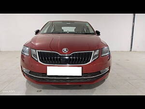 Second Hand Skoda Octavia Style 1.8 TSI AT in Mumbai