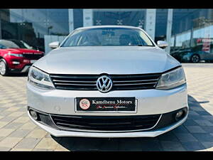 Second Hand Volkswagen Jetta Highline TDI AT in Kochi