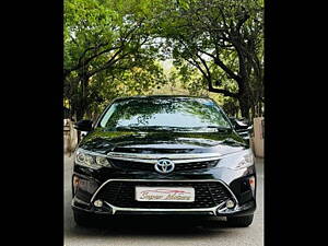 Second Hand Toyota Camry Hybrid in Delhi
