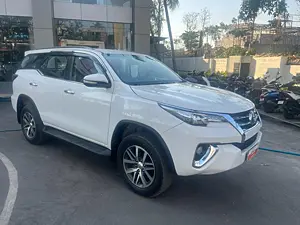 Second Hand Toyota Fortuner [2016-2021] 2.8 4x4 AT [2016-2020] in Bangalore