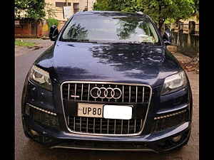 Second Hand ऑडी q7 35 tdi प्रीमियम + सनरूफ़ in आगरा