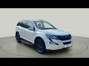 Second Hand महिंद्रा XUV500 w10 1.99 in लखनऊ