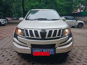 Second Hand महिंद्रा XUV500 w8 in कोलकाता