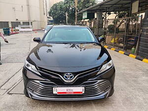 Second Hand Toyota Camry Hybrid in Gurgaon