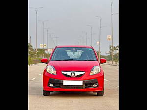 Second Hand Honda Brio VX MT in Surat