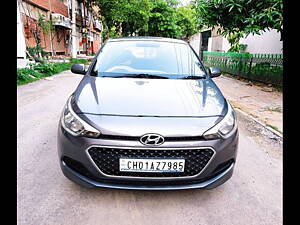 Second Hand Hyundai Elite i20 Magna 1.4 CRDI in Chandigarh