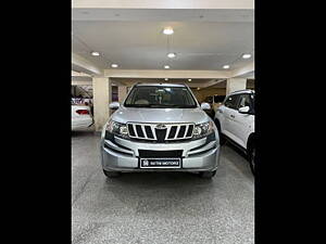 Second Hand Mahindra XUV500 W4 in Delhi