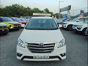 Second Hand Toyota Innova 2.5 ZX 7 STR BS-IV in Pune