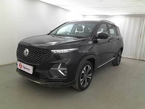 Second Hand MG Hector Plus Sharp 1.5 Petrol Turbo Hybrid MT 6-STR in Indore