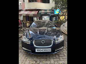 Second Hand जैगुवार xj 5.0 पेट्रोल in मुंबई