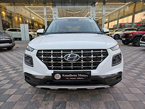Second Hand Hyundai Venue SX Plus 1.0 Turbo DCT in Ahmedabad