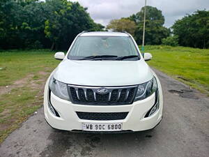 Second Hand Mahindra XUV500 W10 in Kolkata