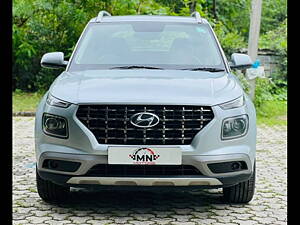 Second Hand Hyundai Venue SX 1.4 (O) CRDi in Ahmedabad