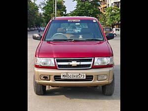 Second Hand Chevrolet Tavera NY Elite LT - L1 9-Seater - BS III in Navi Mumbai