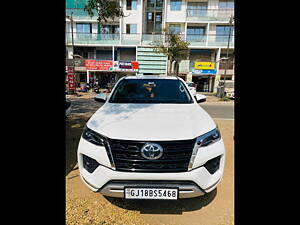 Second Hand Toyota Fortuner 2.8 4x4 AT in Ahmedabad