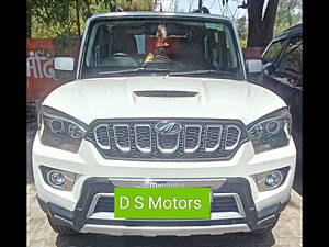 Second Hand Mahindra Scorpio S7 120 2WD 7 STR in Kanpur