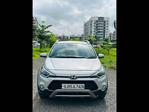 Second Hand हुंडई i20 एक्टिव 1.4 sx in सूरत