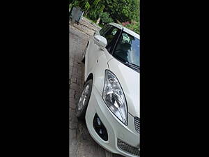 Second Hand Maruti Suzuki Swift DZire ZXI in Lucknow