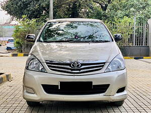 Second Hand Toyota Innova 2.5 VX 8 STR BS-IV in Patna