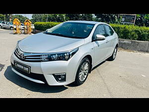 Second Hand Toyota Corolla Altis GL Petrol in Delhi