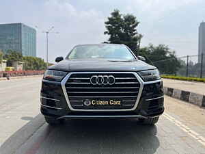 Second Hand ఆడి q7 45 tdi టెక్నాలజీ ప్యాక్ in బెంగళూరు