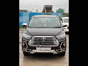 Second Hand Toyota Innova Crysta GX 2.7 AT 8 STR in Hyderabad