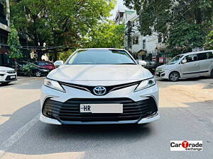 Second Hand Toyota Camry Hybrid in Delhi