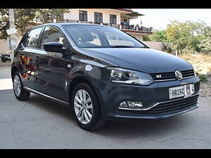 Second Hand Volkswagen Polo Highline1.2L (P) in Gurgaon